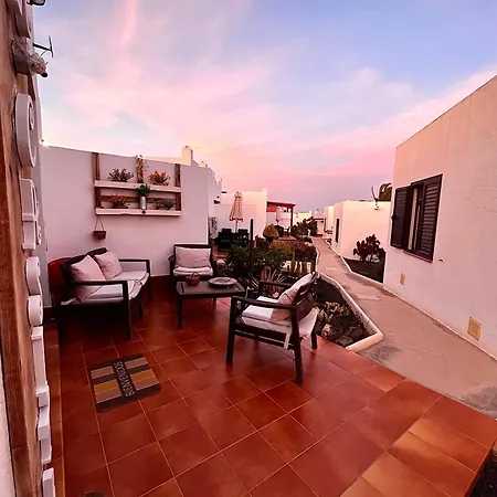 Semesterbostad La Casita Sun